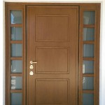 Ingresso blindato con rivestimenti legno Rovere e fianchi luce