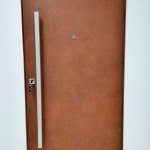 Porta blindata con rivestimento effetto ruggine